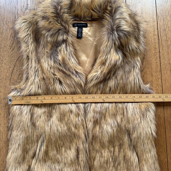 Faux Fur Vest SZ M/L Brown Tan Mob Wife Fury Fuzzy Pockets - Picture 7 of 8
